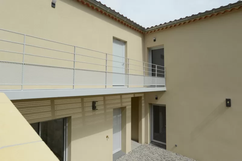 passerelle acier et caillebotis, Vanessa PINHEIRO, architecte