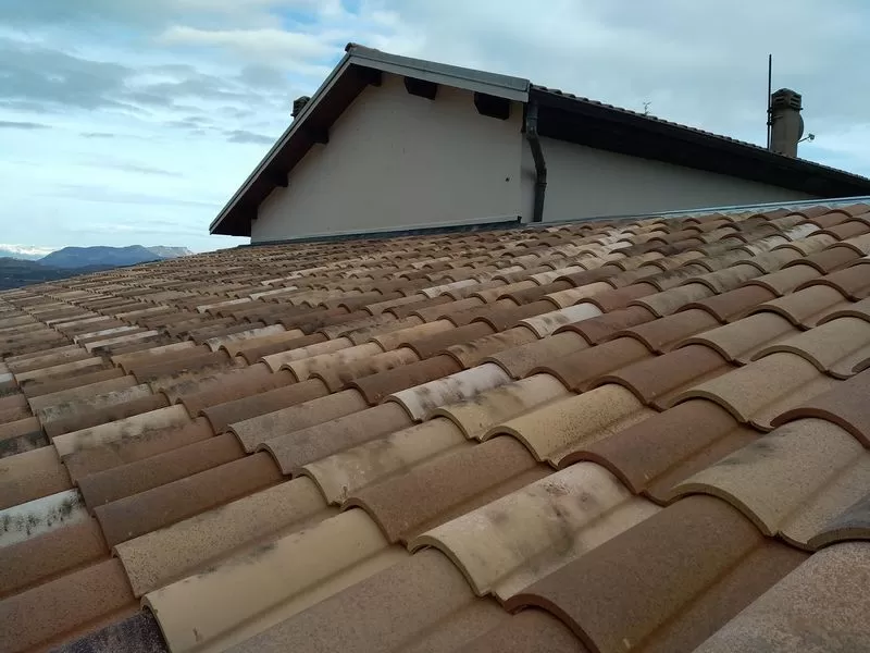 COUVERTURE EN TUILE