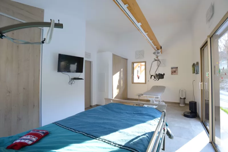 chambre PMR handicapé, Val Buech Méouge, Vanessa PINHEIRO, architecte d'intérieur