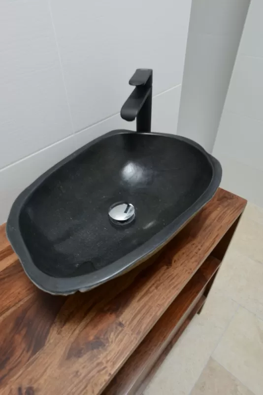 Bol vasque en pierre, Vanessa PINHEIRO, architecte