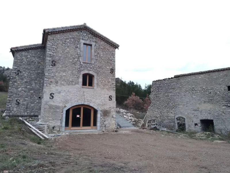 Rénovation de maison ancienne, Trescléoux, Laragne-Montéglin, Vanessa PINHEIRO