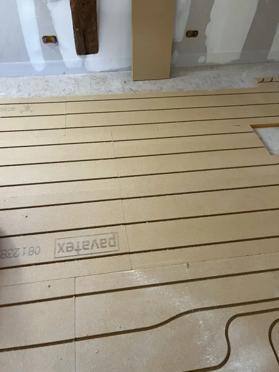 Installation d'un plancher chauffant en chape sèche à Seyne les Alpes, Laragne-Montéglin, Vanessa PINHEIRO