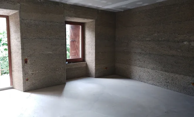 enduit chaux chanvre après le décoffrage